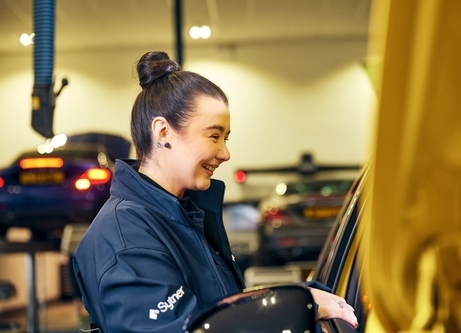 Mercedes-Benz - Vehicle Technicians